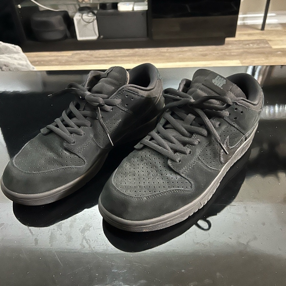 Dunk low undefeated
